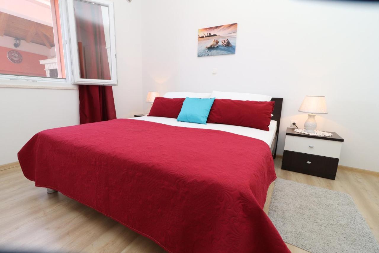 Holiday Home Adriatic View プリズバ エクステリア 写真